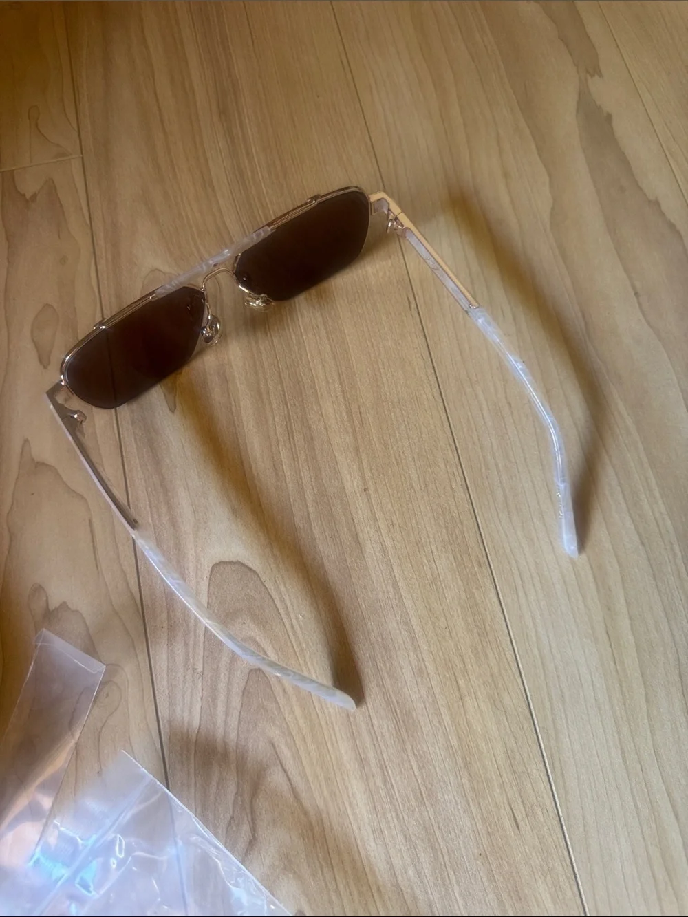 DEZI chic sunglasses